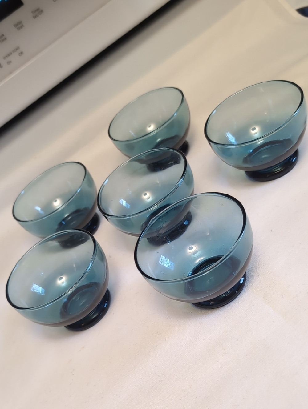 Set of 6 Teal Glass Dessert / Dipping Bowls